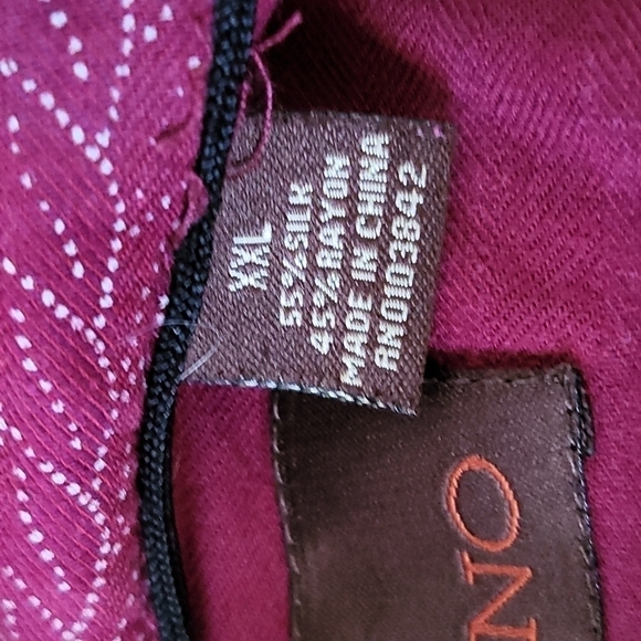 Toscano maroon with white print button down shirt - Picture 7 of 7